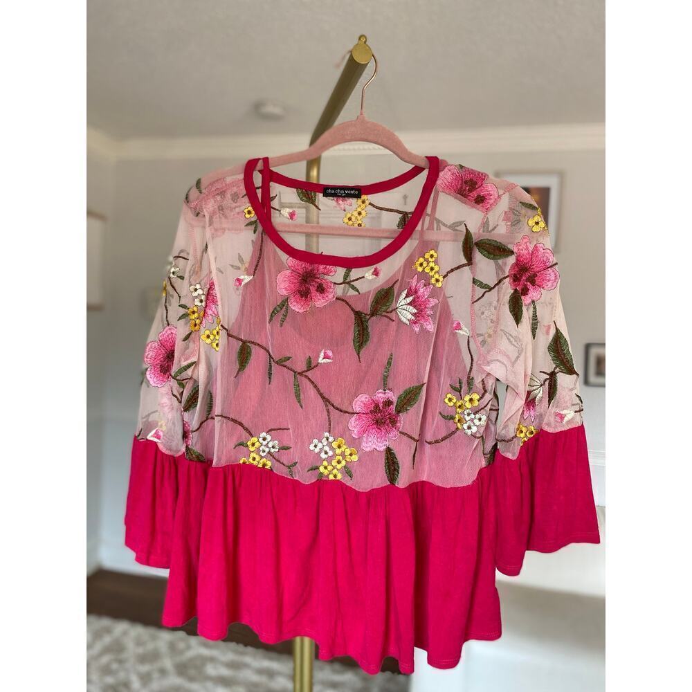 Cha Cha Vente Peplum Top Mesh Romantic Floral Embroidered Quiet Luxury Parisian - Picture 2 of 7